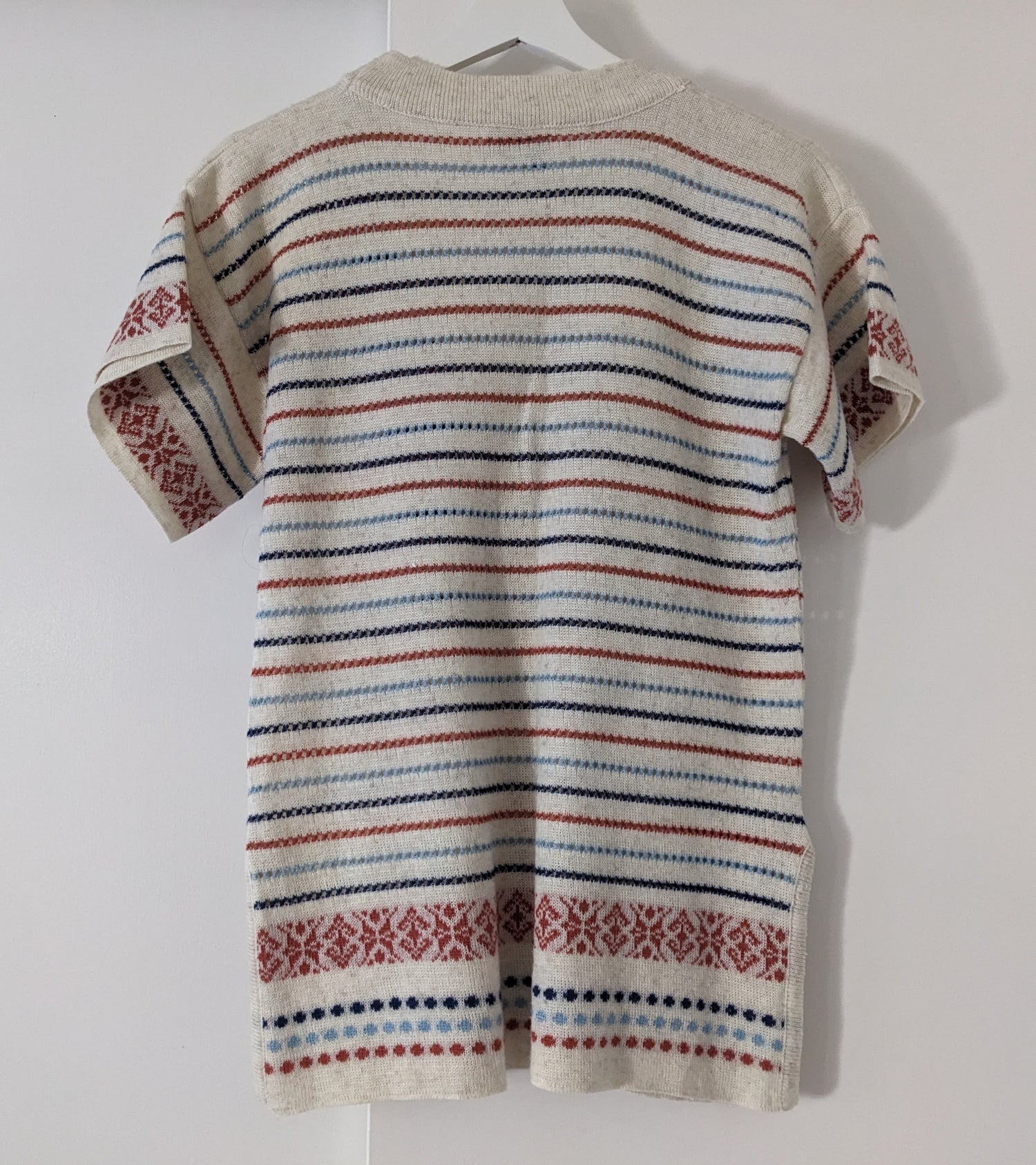 Red white and blue back of knit