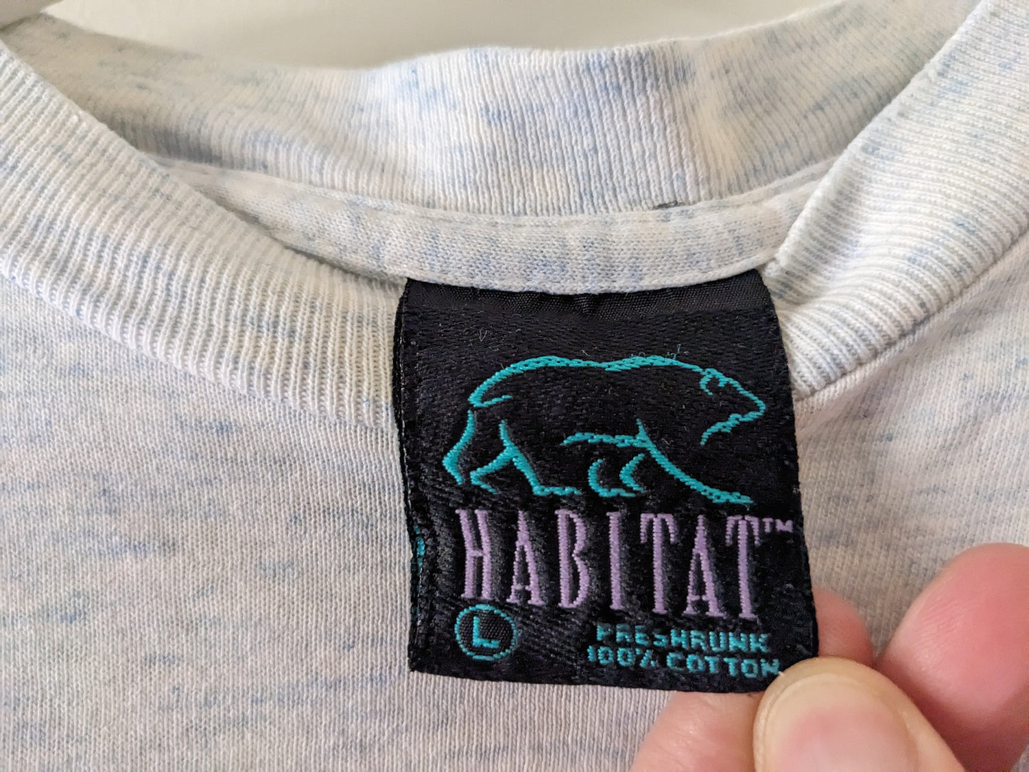 Heather gray Yosemite Habitat shirt with mountain lion, eagle, deer and more animals shirt tag
