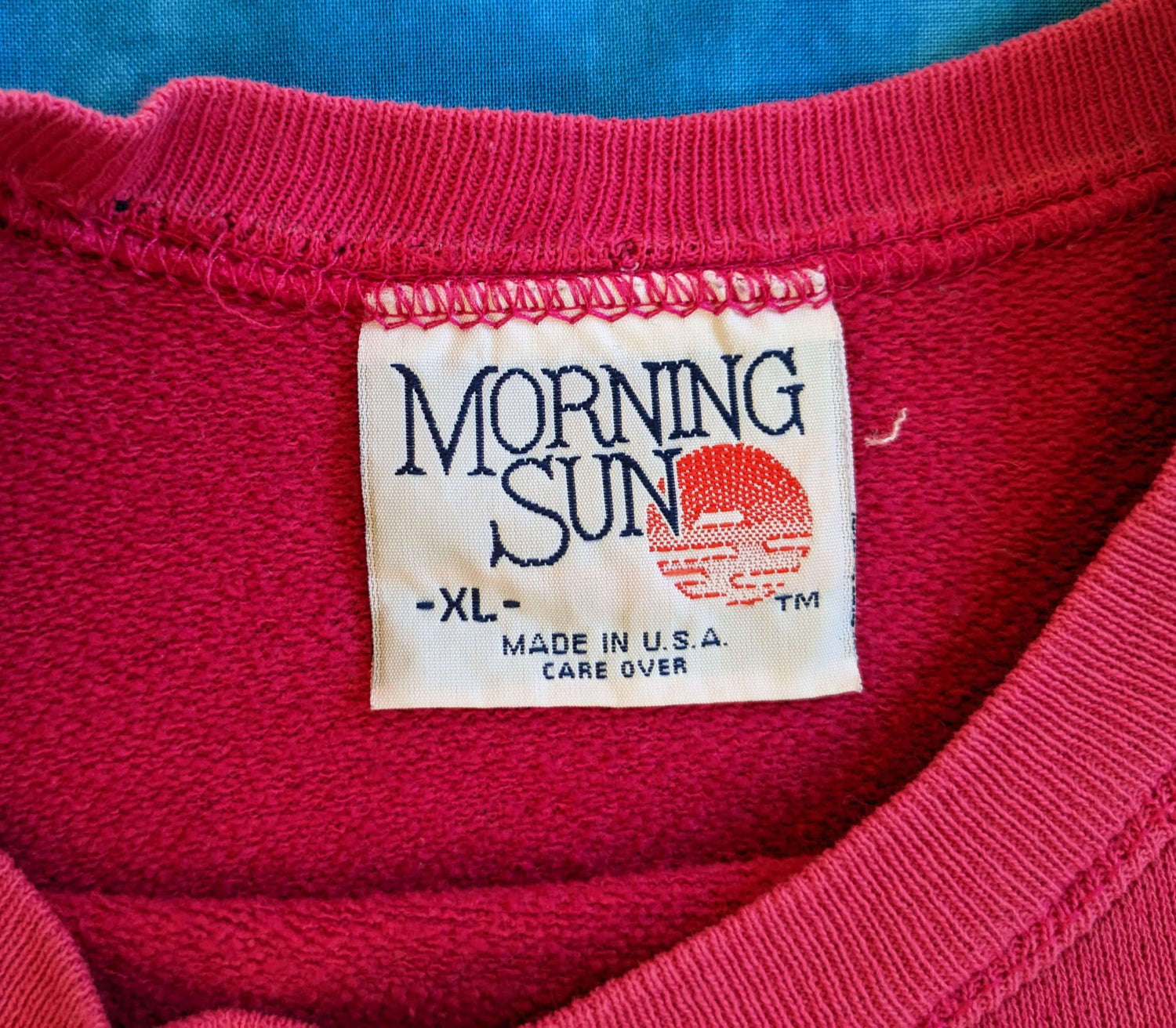 Pink Dandelions Morning Sun Vintage Sweatshirt tag